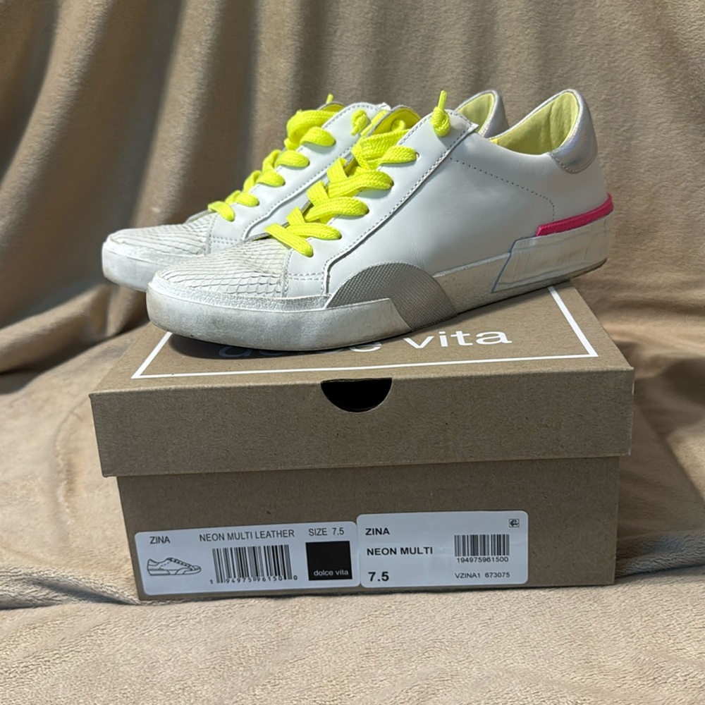 Dolce Vita Sneakers